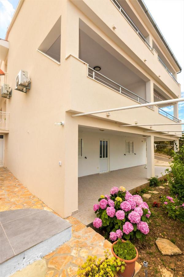 Apartment Ante Ražanj Exterior foto