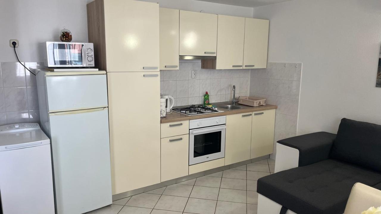 Apartment Ante Ražanj Exterior foto