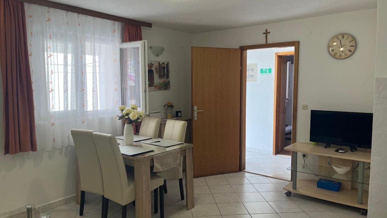Apartment Ante Ražanj Exterior foto